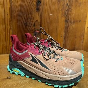 Altra Olympus 5 Women's Running Shoes